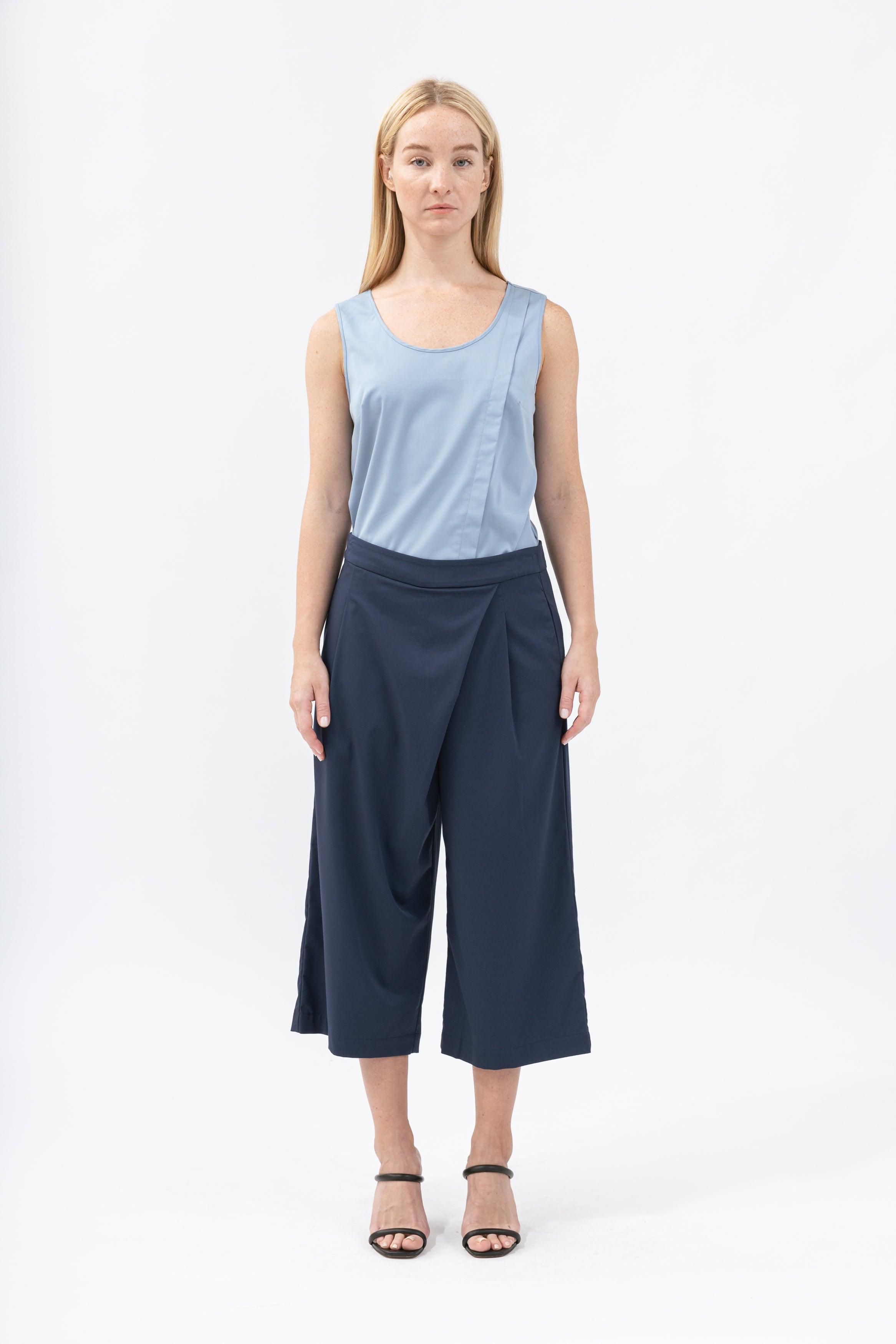 Women's Pleated Wide Cropped Pants - NOT LABELED