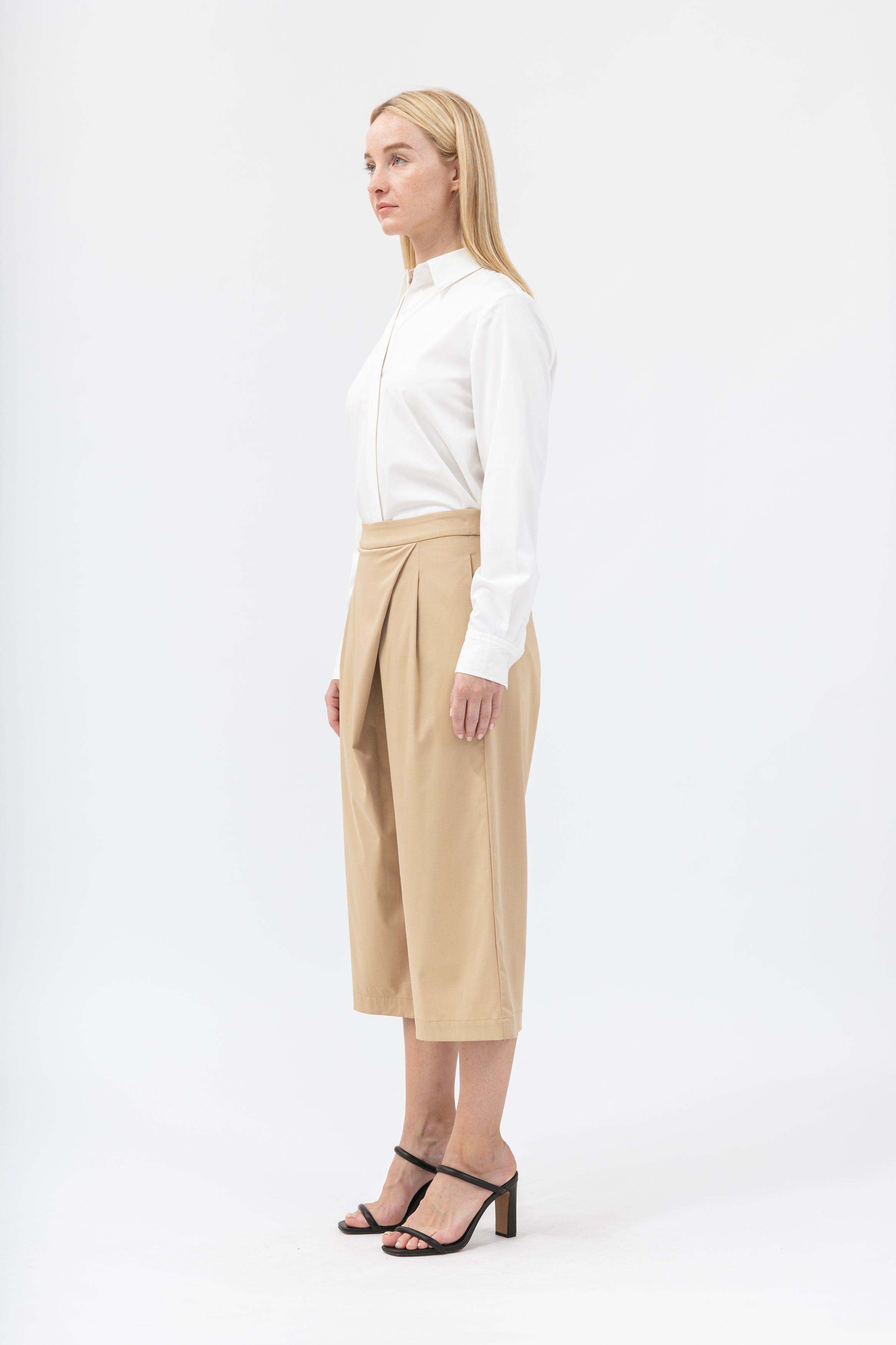 Women&#39;s Pleated Wide Cropped Pants - NOT LABELED