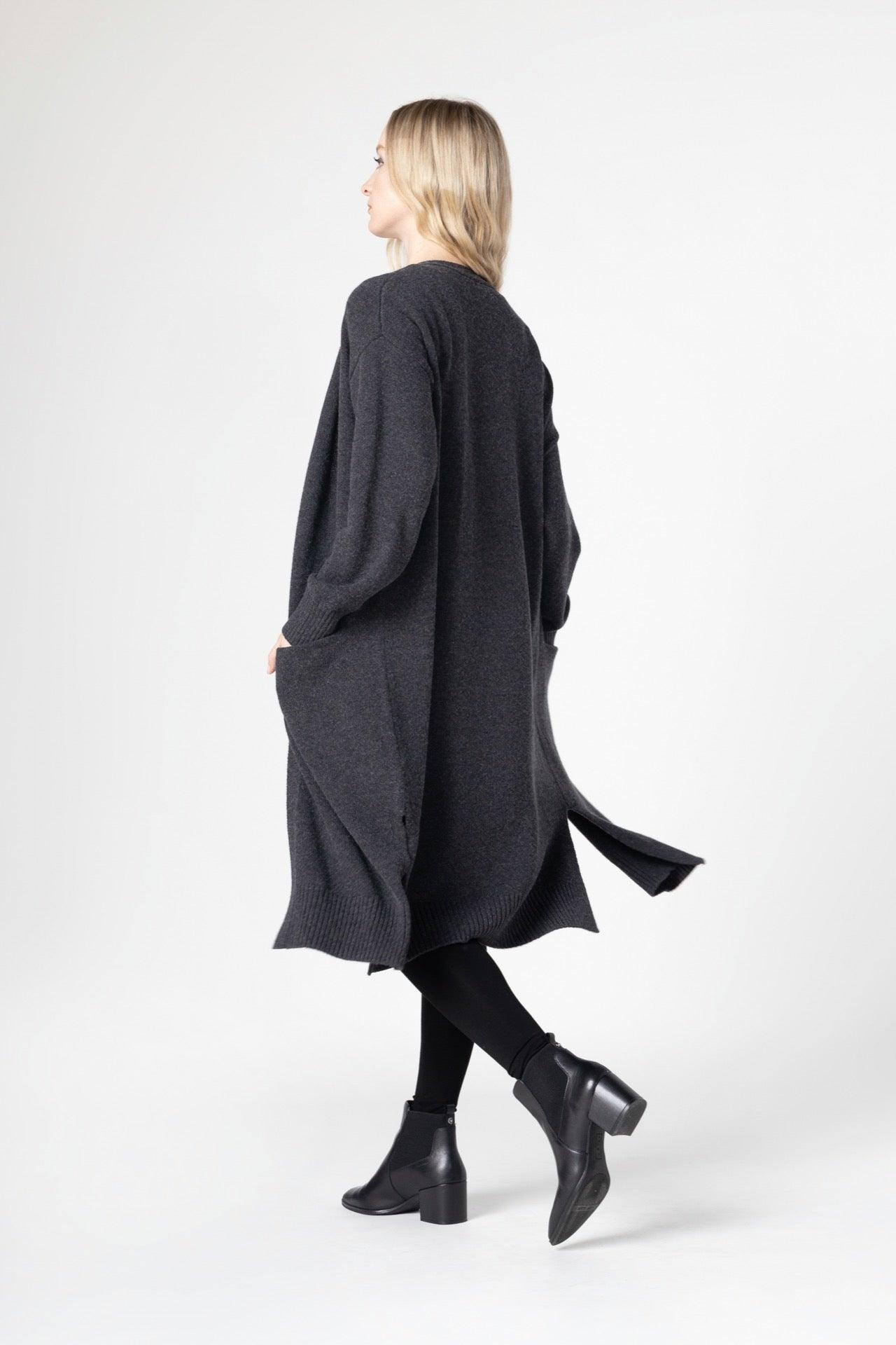 Women&#39;s Light Weight Side Slit Long Cardigan - NOT LABELED