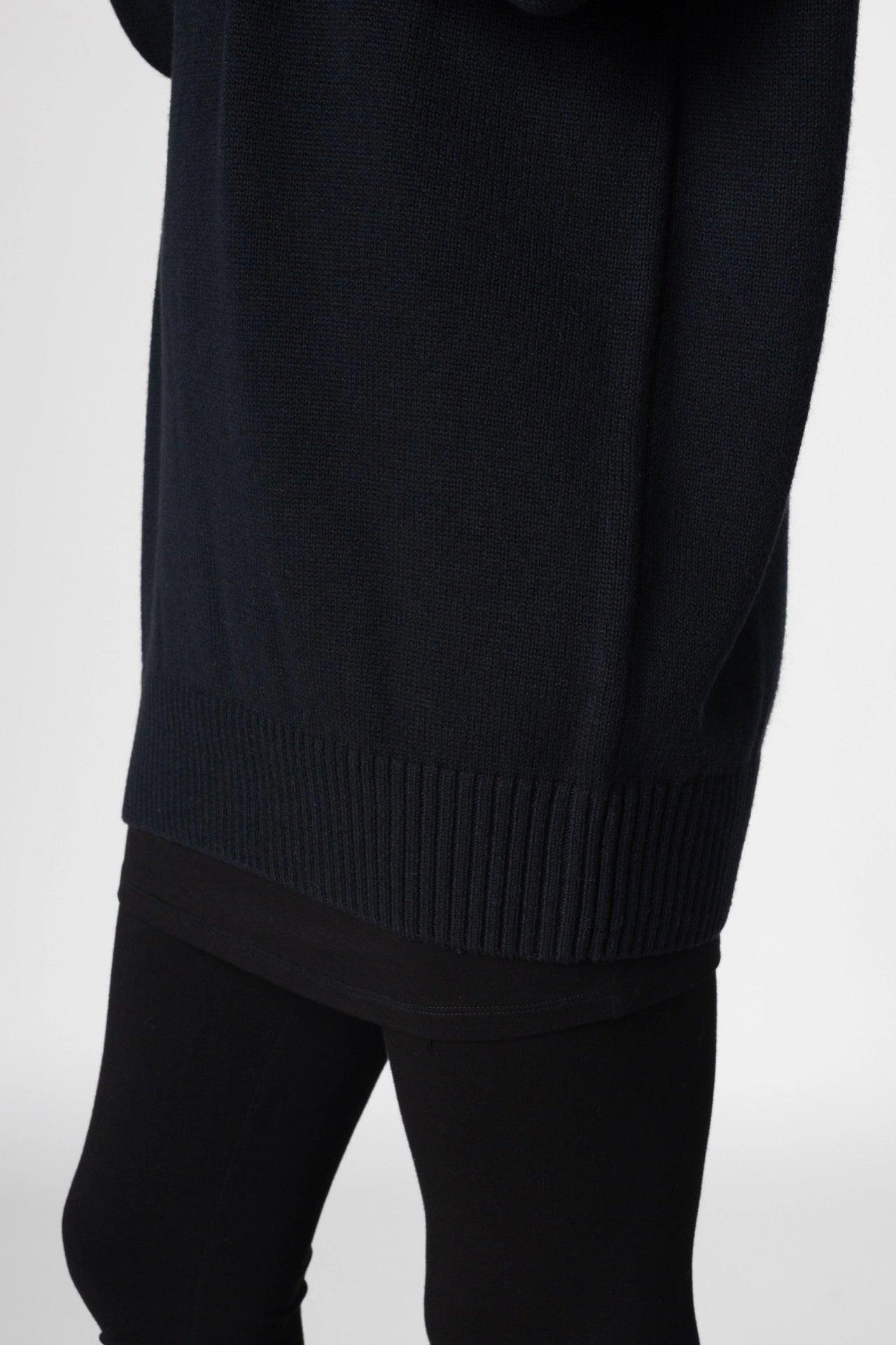 Women&#39;s Relaxed Fit Mock Neck Sweater - NOT LABELED
