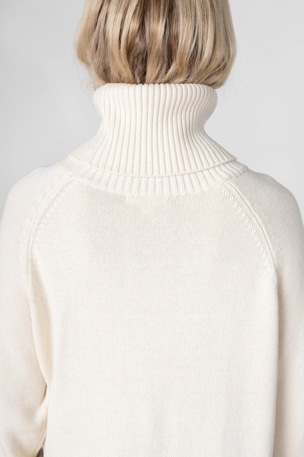 Women&#39;s Oversized Turtleneck Sweater - NOT LABELED