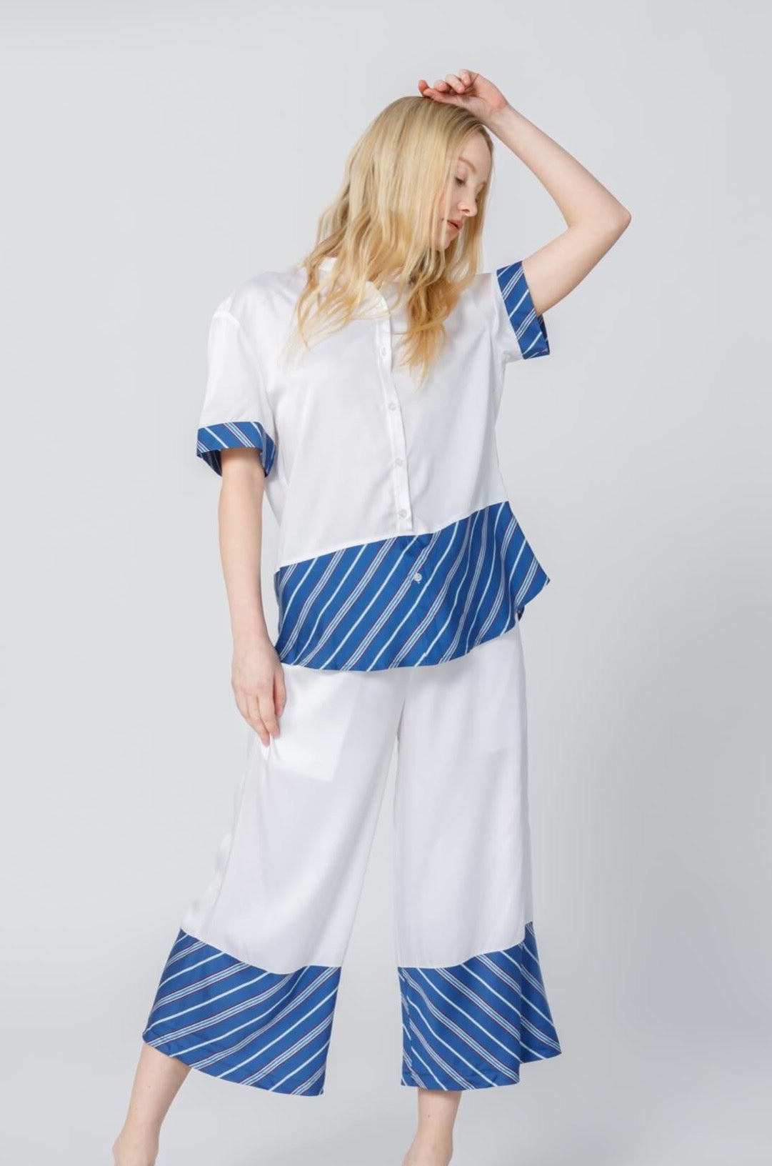 Women'e Stripe Inset Short Sleeve Pajama Shirt - NOT LABELED