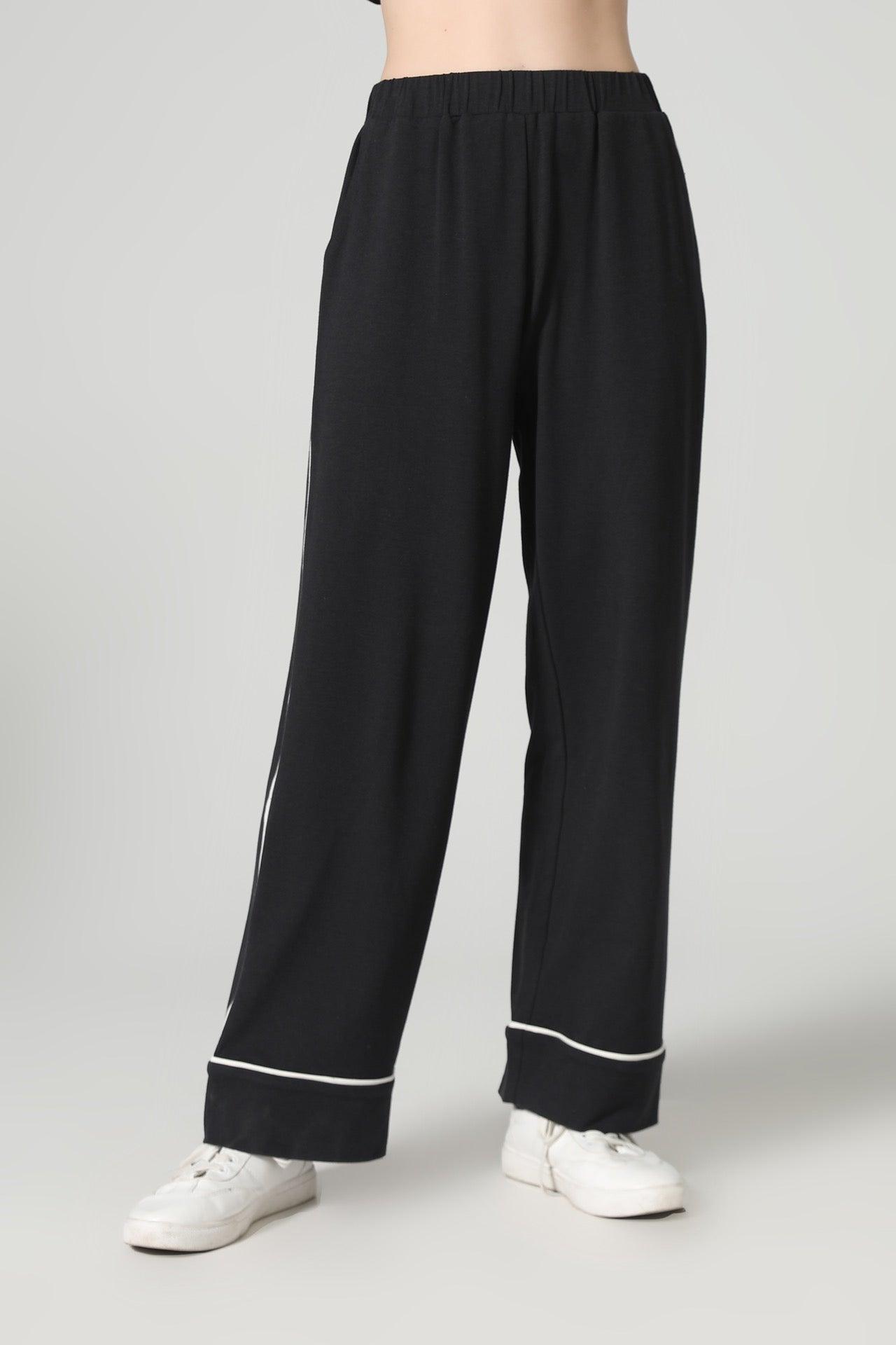 Women&#39;s Side Lined Wide Sweatpant - NOT LABELED